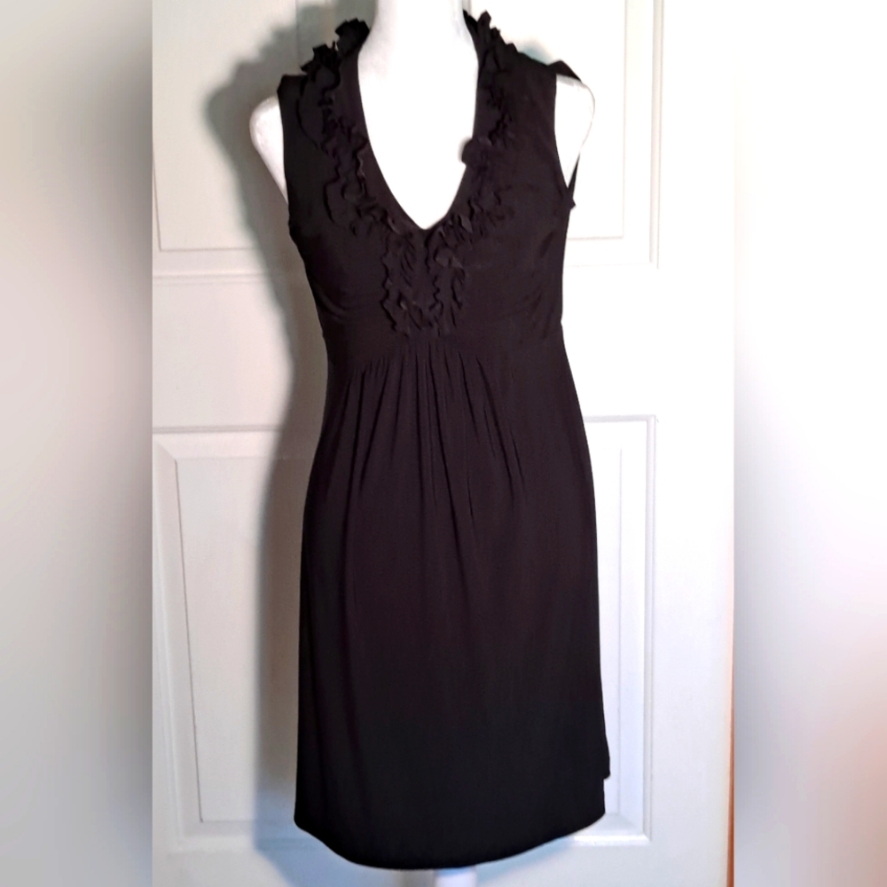 Dressbarn Black Ruffle Front Stretch Lightweight Black Dress Sz 6
